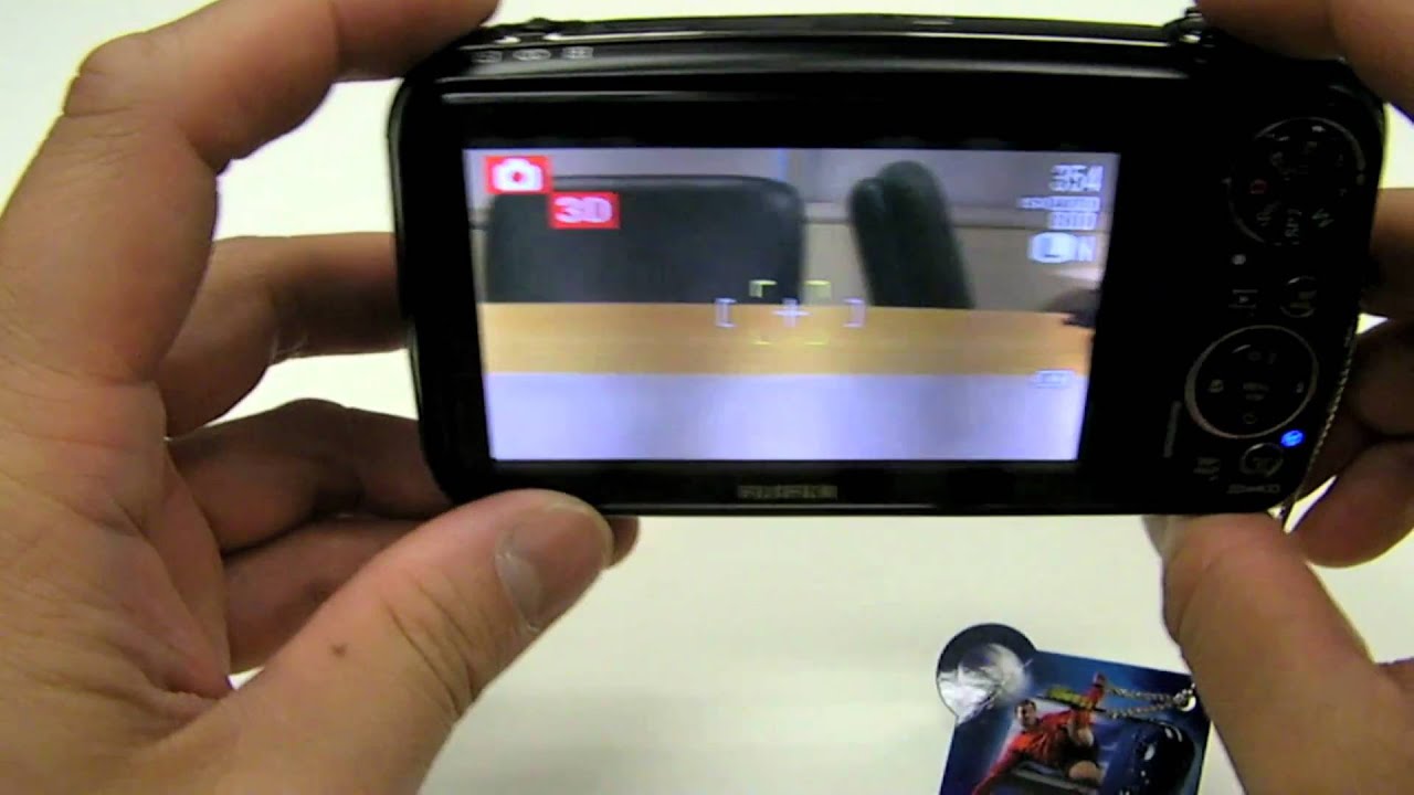 Fuji Guys - FinePix REAL 3D W3 - Start-up - YouTube