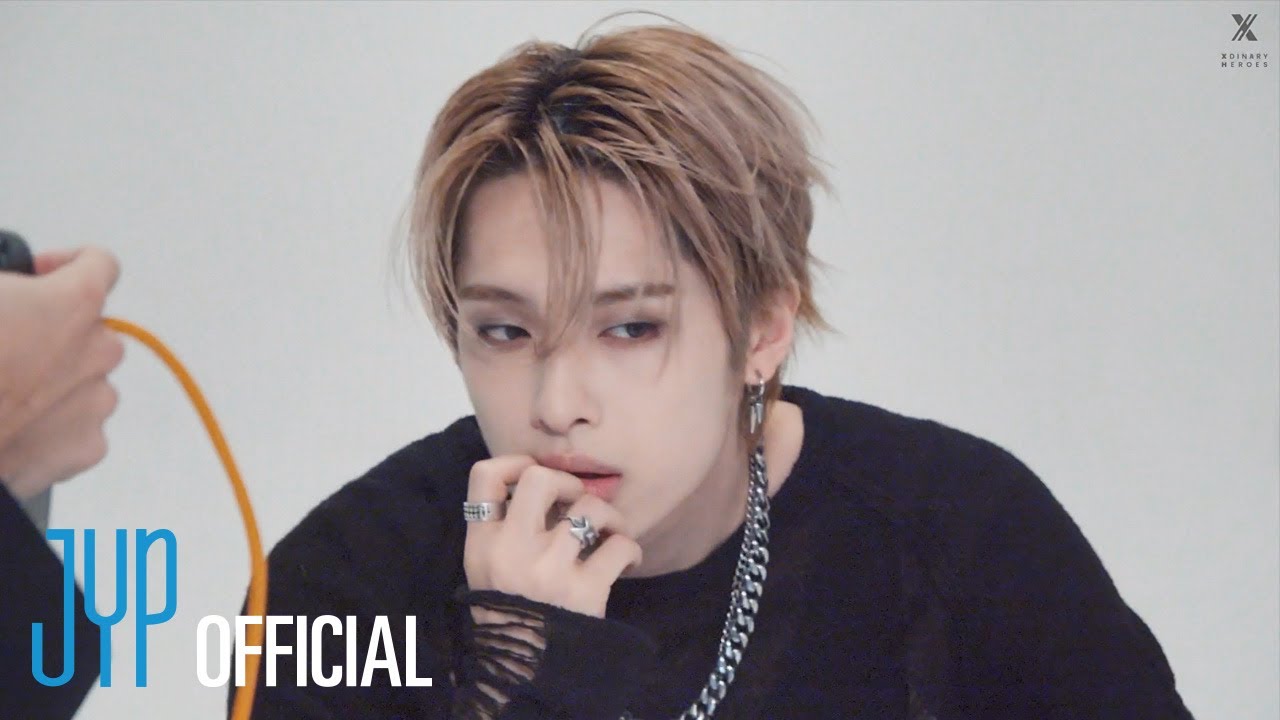 Xdinary Heroes Concert 〈LIVE and FALL〉 MD Shooting Sketch - YouTube