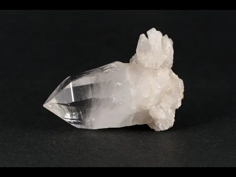 ガネーシュヒマール産ヒマラヤ水晶 結晶 28.5g｜天然石通販キラリ石