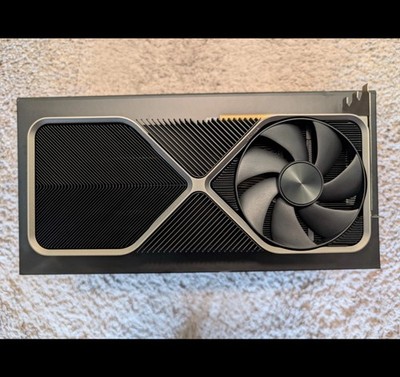 NVIDIA GeForce RTX 4090 Founders Edition 24GB GDDR6X Graphics Card