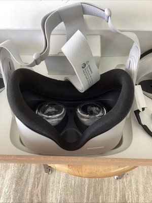 Oculus (Meta) Quest 2 VR Headset Only 128GB KW49CM - No