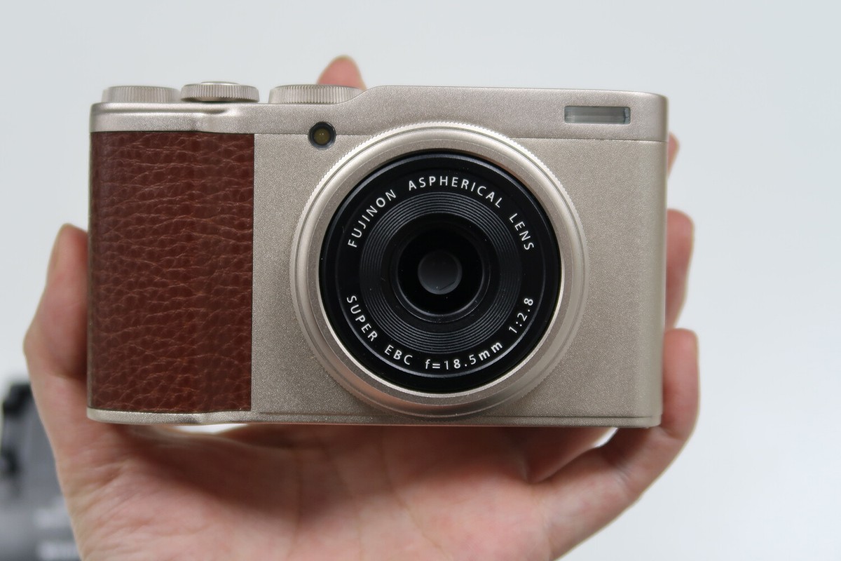 Fujifilm Fuji XF10 Gold 24.2 MP LCD Touchscreen Digital Camera