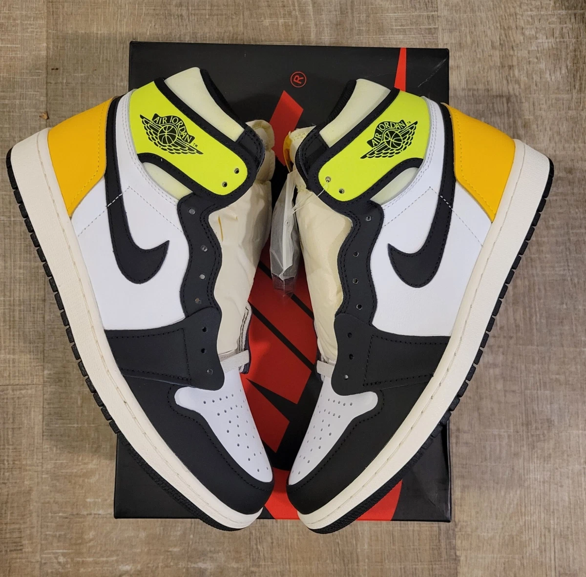 Jordan 1 Retro High OG Volt | eBay