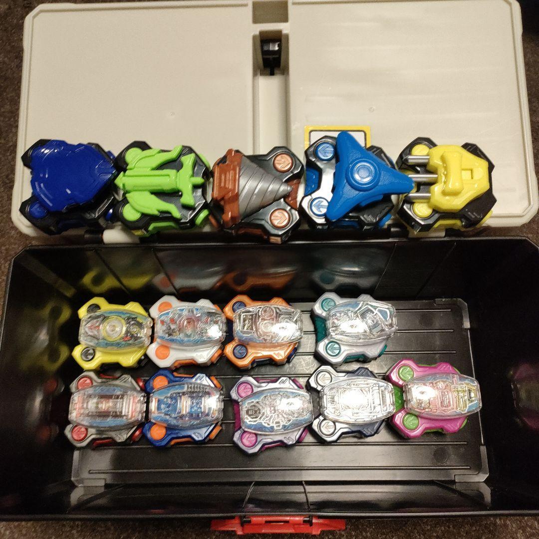 Kamen Rider Geats DX Desire Driver Ninja Beat Buckle Tycoon ID Set