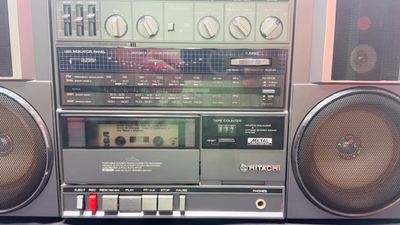 Rare Vintage HITACHI TRK-9100W Cassette Radio EQ Boombox See Video