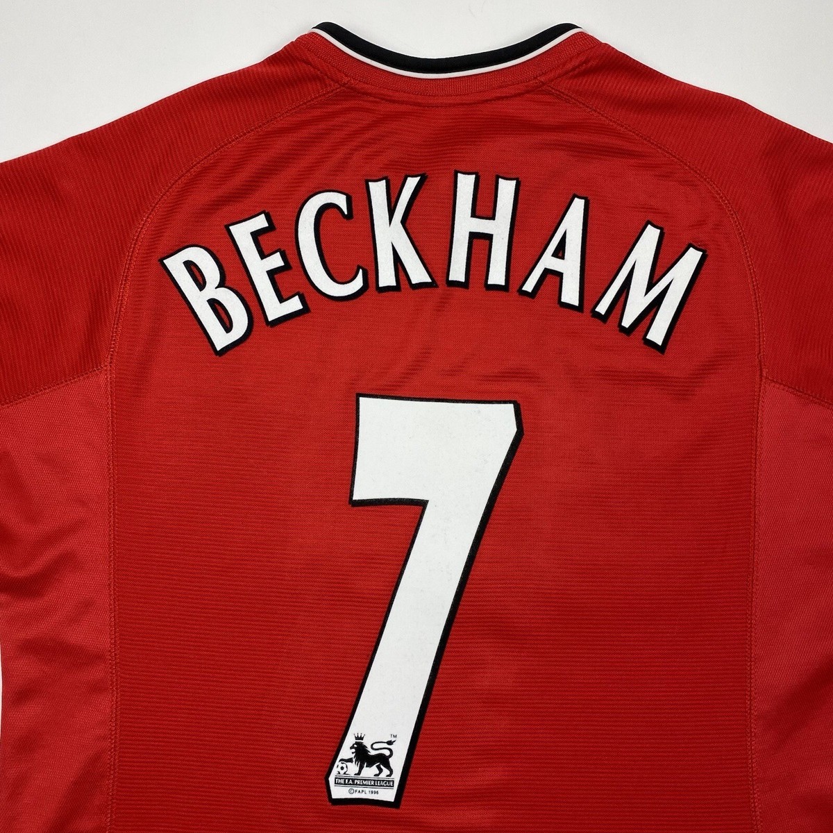 Beckham #7 Manchester United Home 2000 2002 Umbro Football Shirt