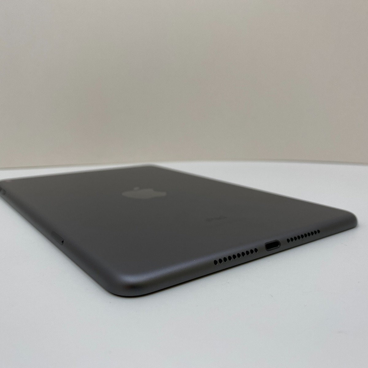 Apple iPad mini 5 - 64GB, 7.9