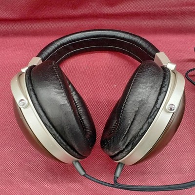 Junk Denon AH-D5000 Over The Ear Stereo Headphones Microfiber