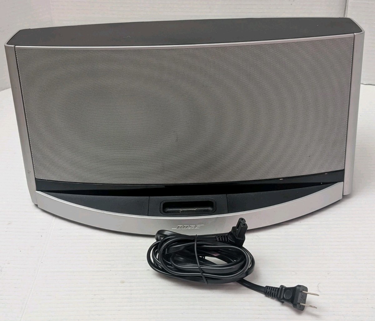 Bose SoundDock 10 Digital Music System Dock & No Remote PARTS OR