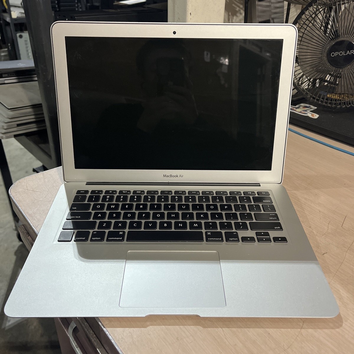 APPLE MACBOOK AIR 11