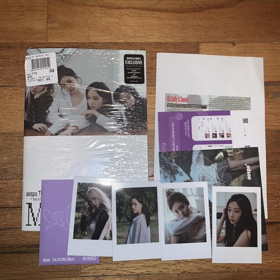 AESPA MY WORLD (Zine Ver.) US Barnes & Noble Exclusive Ver (NO