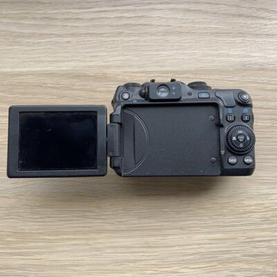 Canon Powershot G12 Compact Digital Camera 10.0 MP 5x optical zoom