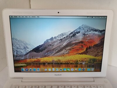 Apple White MacBook 2.26Ghz 6GB 320GB 13.3