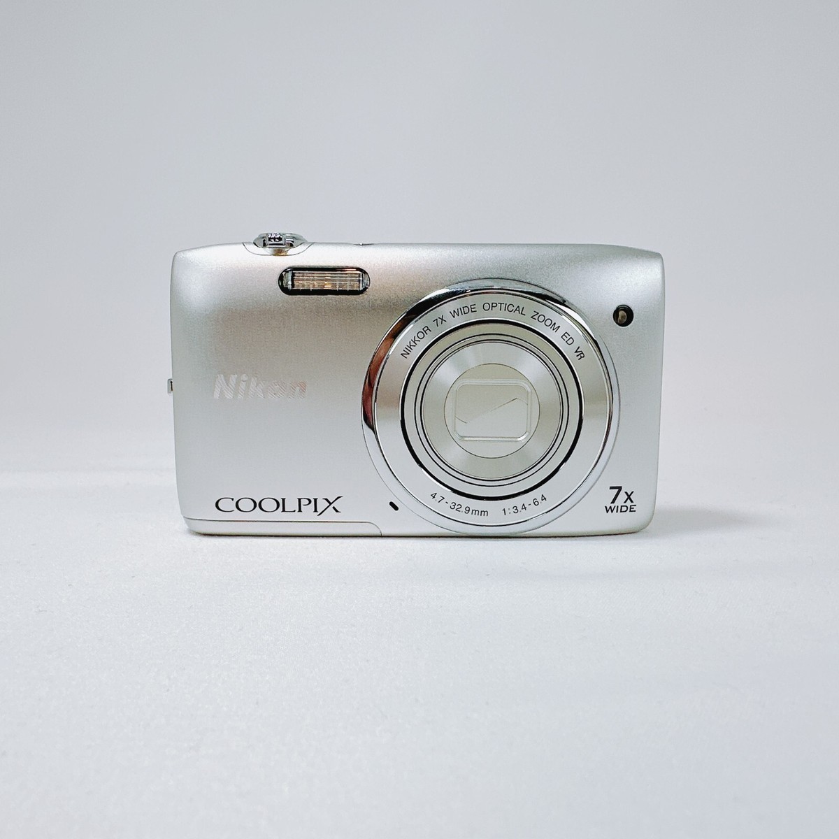 Nikon COOLPIX S3500 silver Compact Digital Camera | eBay