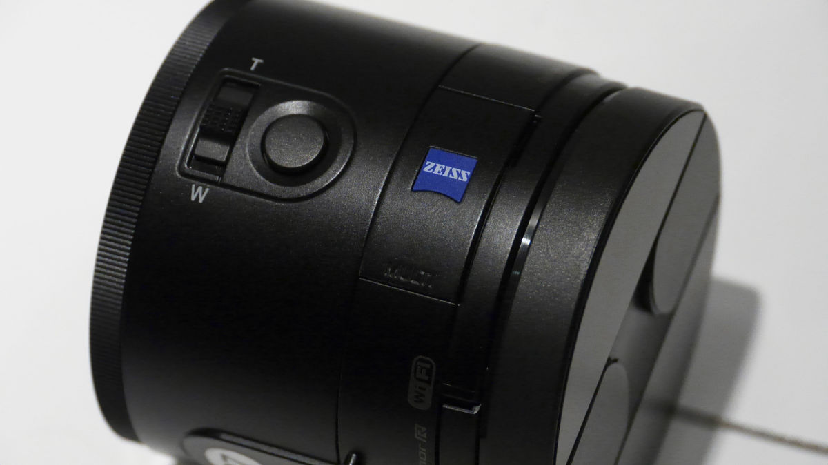 スマホと連動して使うレンズスタイルカメラ「DSC-QX100」「DSC-QX10