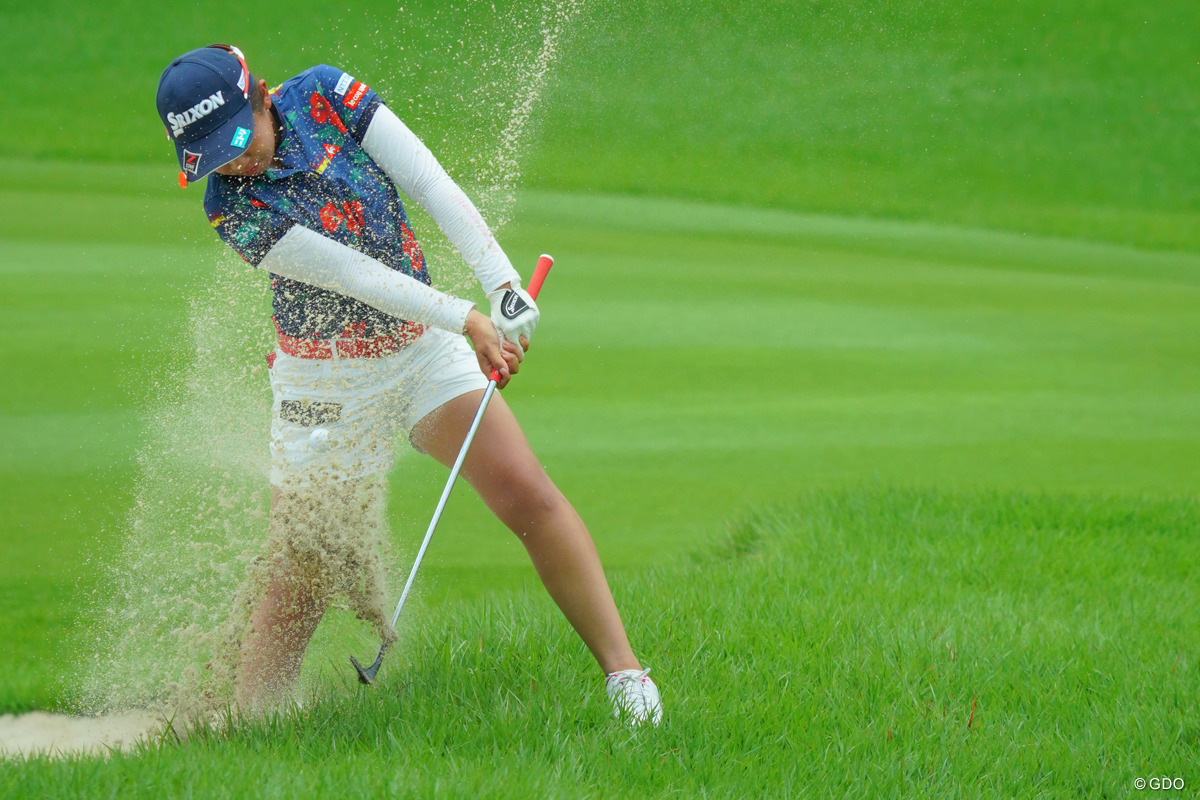 小祝さくらが今季初の単独首位発進 1打差に三ヶ島かな 【国内女子