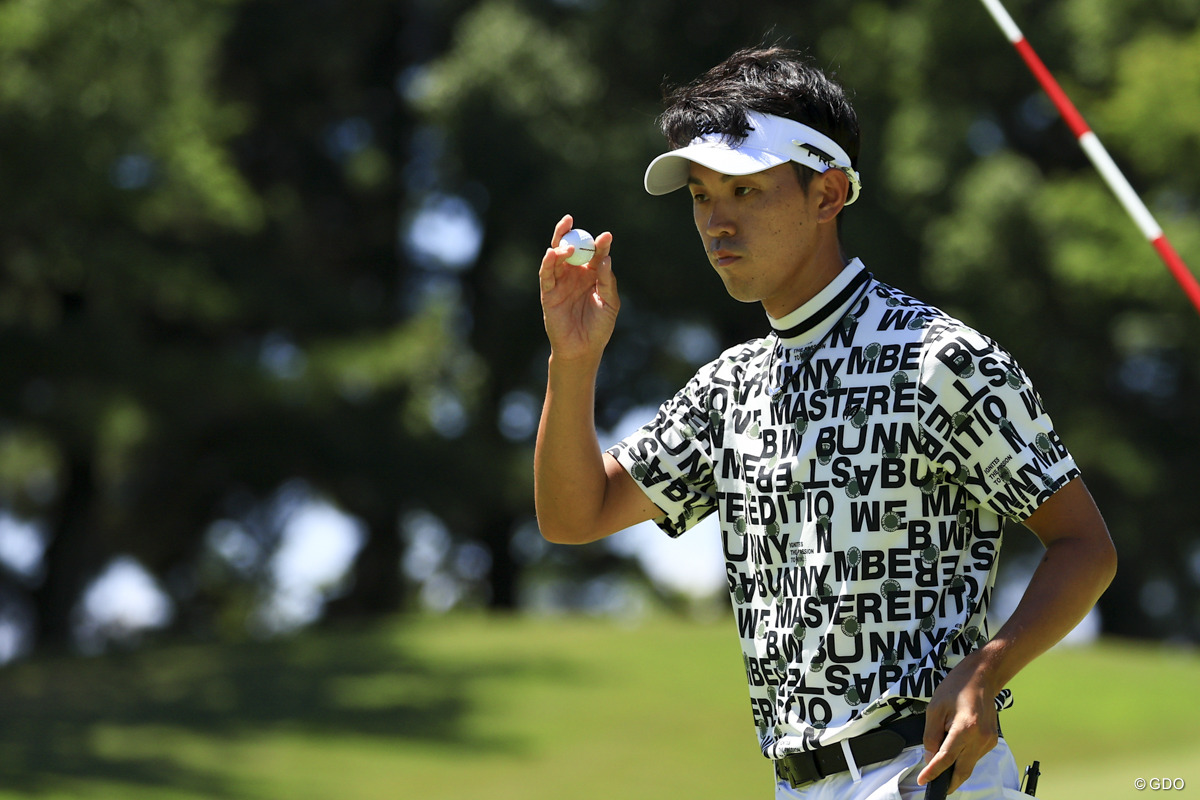 85歳になった祖父にプレゼントを 阿久津未来也は人生初の最終日最終組