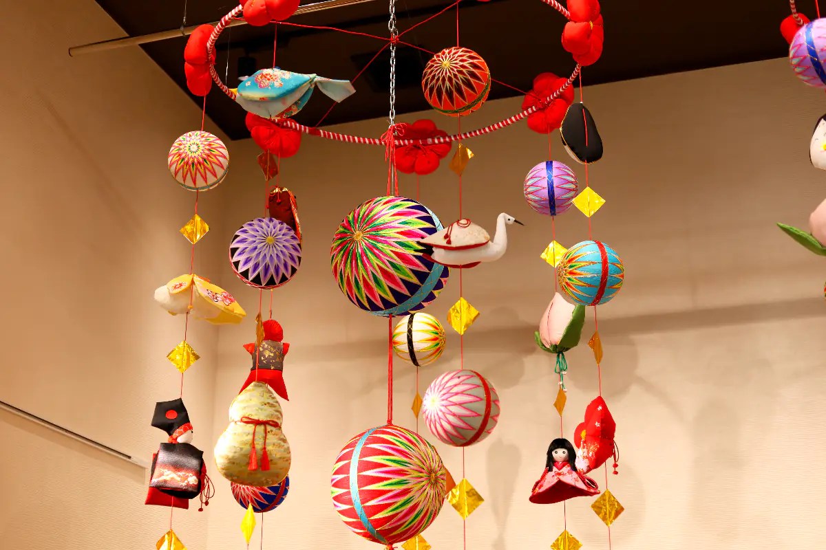 福岡県柳川市で親しまれている「さげもん」に欠かせない「柳川まり」を