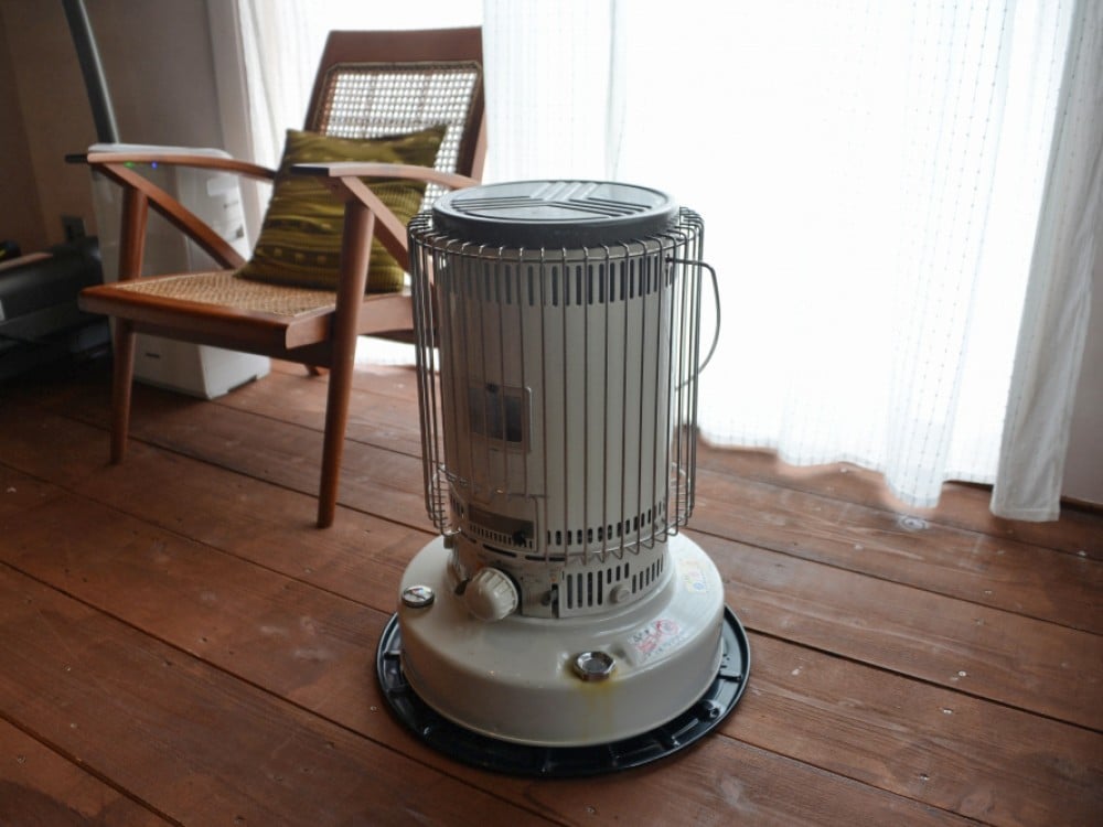 電源不要がポイントのトヨトミの石油ストーブ KS-67G」 - hyfactory