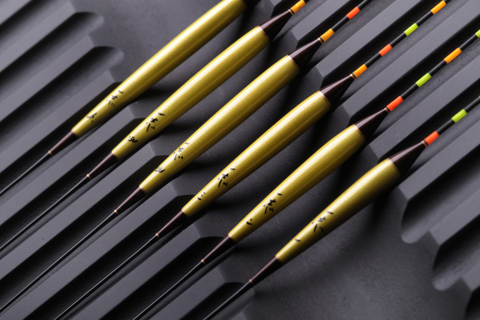 一志NEW Dゾーンボディー2枚合わせ6.5mm・トップ1.4mmセル｜伊田釣具店