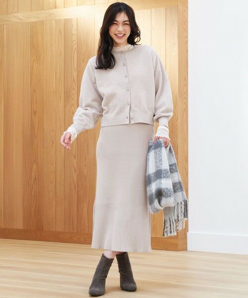 セール】 フェザーカーディガン×ニットスカートセットアップ