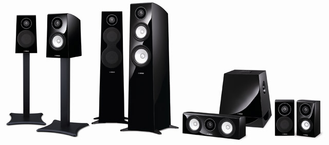 ヤマハ、「NS-700シリーズ」にピアノフィニッシュバージョン - ITmedia