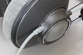 スタジオモニターとしての素性の良さが光る弟モデル、AKG「K601