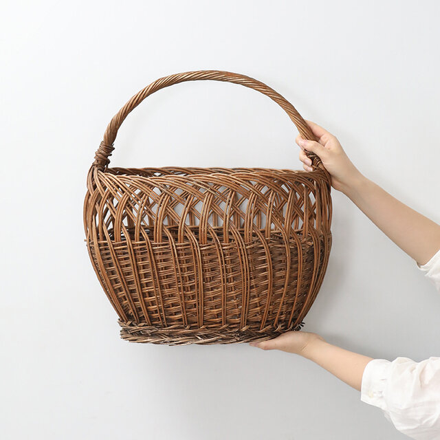 楽天市場】ハンガリー ブロカント バスケット 骨董 蚤の市 でみつけた