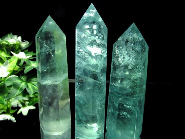 超透明高発色 蛍光フローライト ポイント 重さ100g-120g 1個売り 六角