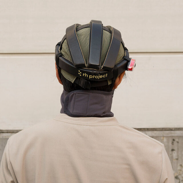 ネックウォーマー】 鬼起毛 防風保温素材 ヘルメット対応 ベルクロ簡単