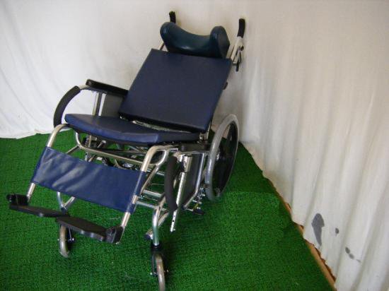 車椅子「リクライニング車椅子」（松永製作所／MH-4R／リクライニング