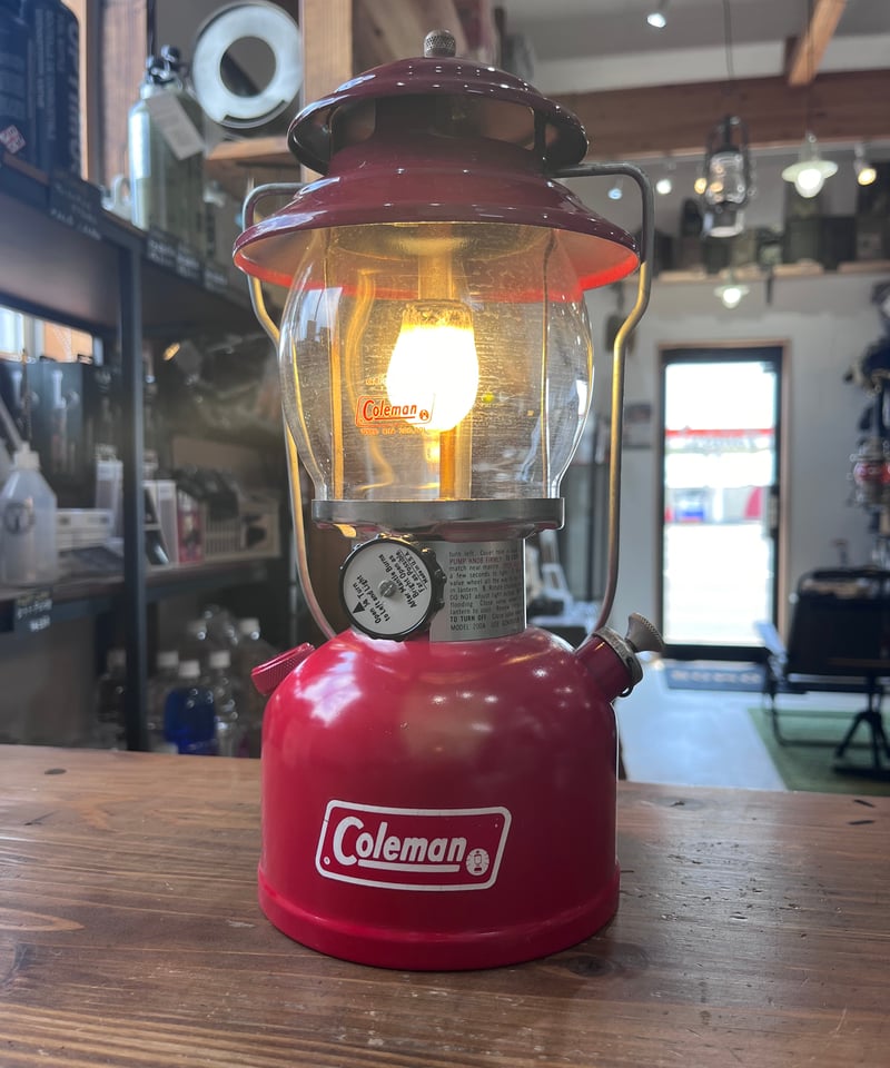 燃焼絶好調の陶器バーナー1954年8月 コールマン 200A ランタンs69 燃焼