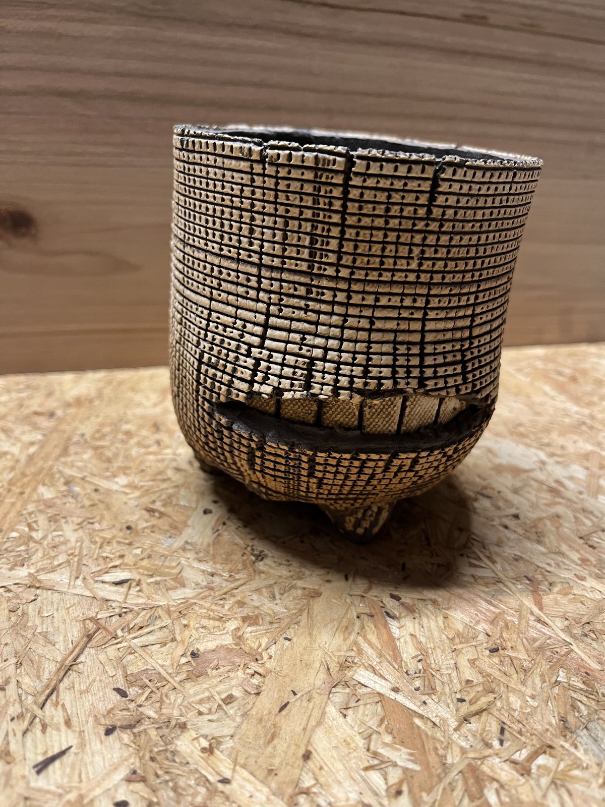 COM WORK STUDIO 信楽焼 植木鉢 | GREEN LUCK