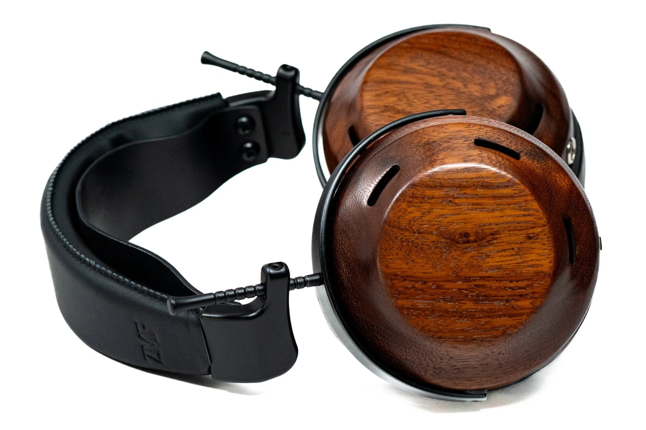 THE ZMF ATRIUM HEADPHONES PATENT PENDING ACOUSTIC DESIGN — ZMF