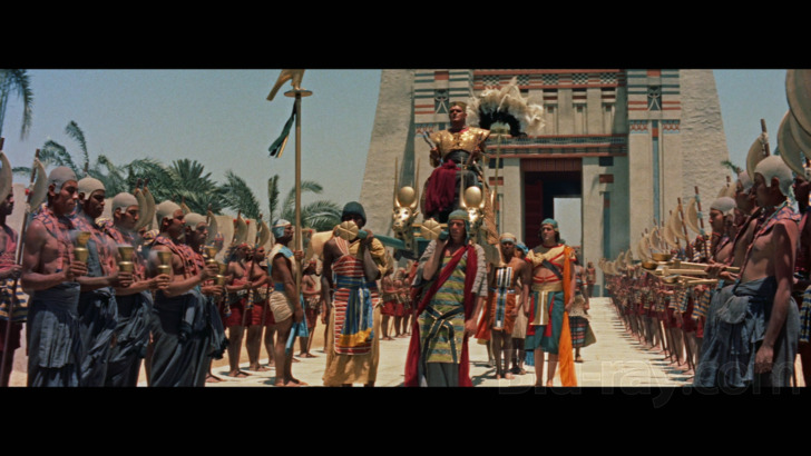 Land of the Pharaohs Blu-ray (Warner Archive Collection)