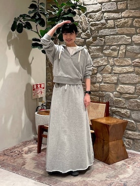 Championのスカートを使った「セットアップ」の人気ファッション