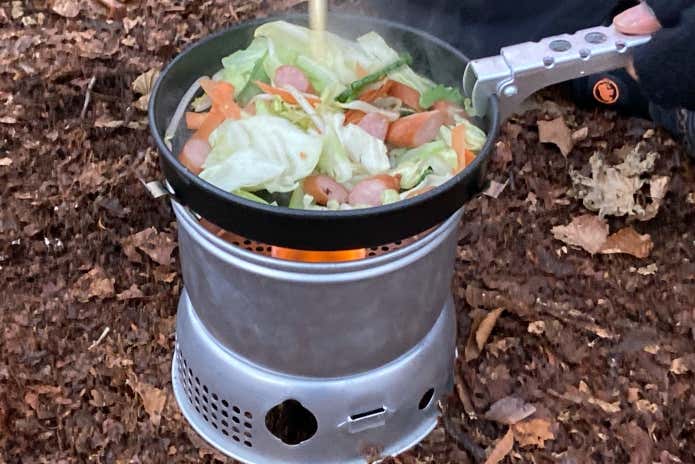 高火力でかさ張らない！トランギア「ストームクッカー」は調理の幅を