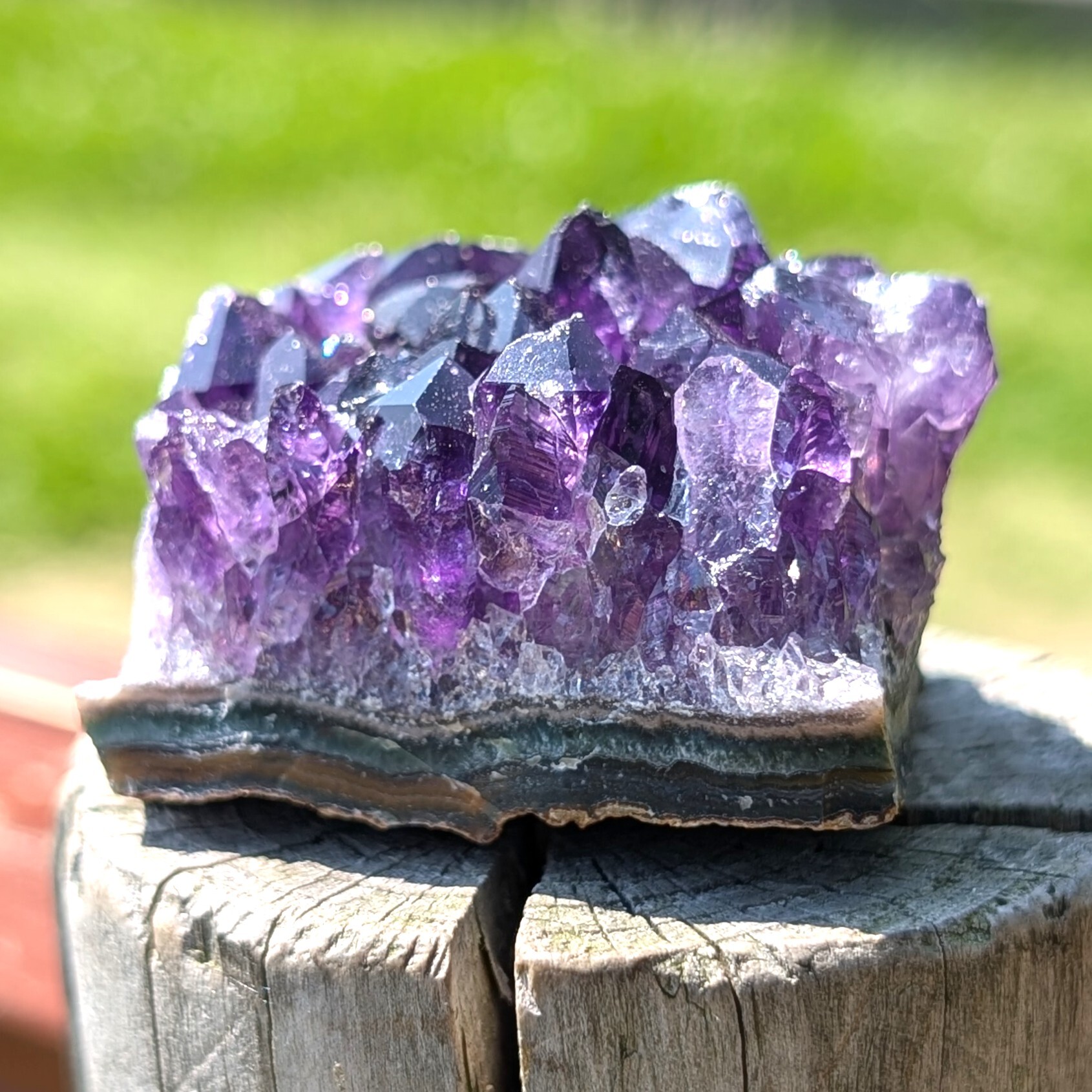 アメジストクラスター 天然原石 91g ウルグアイ産 濃い目の紫色で高