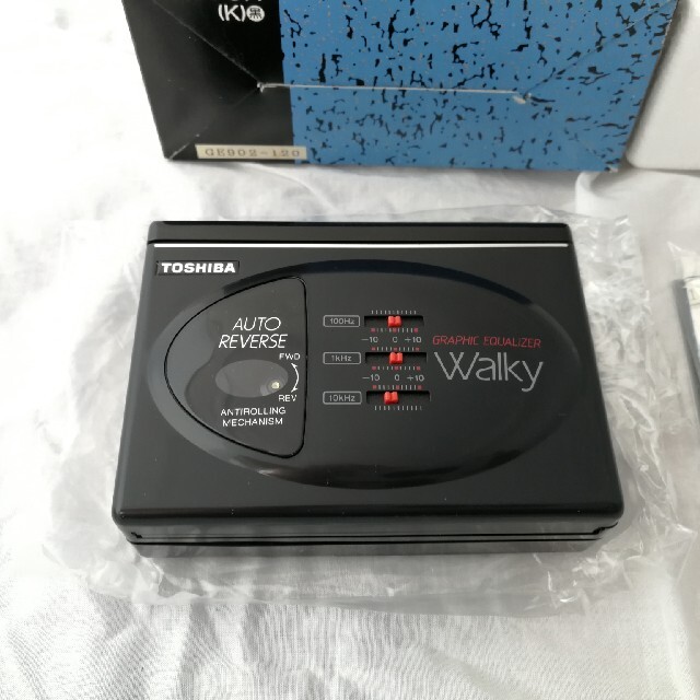 東芝 - TOSHIBA WALKY ポータブルカセットプレイヤーKT-PS14の通販 by