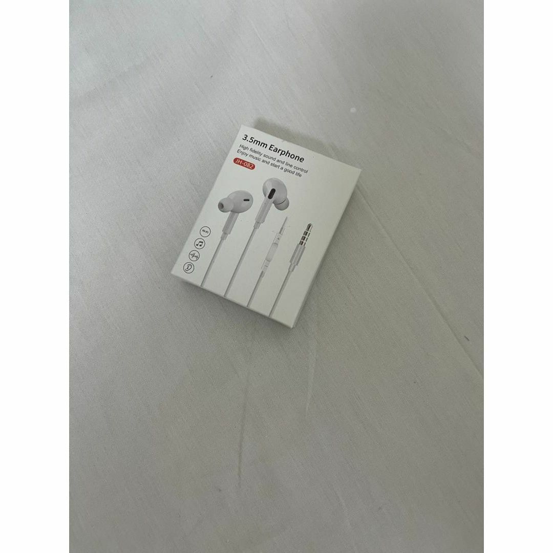 ホワイト 軽量 有線イヤホン 白 3.5mm JH-082 ケース付きの通販 by SY