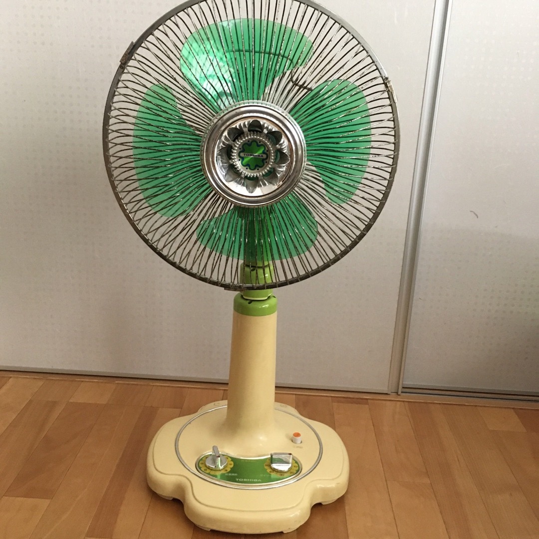 昭和レトロ レトロポップ グリーンファン 東芝扇風機 30cm 4枚ファン