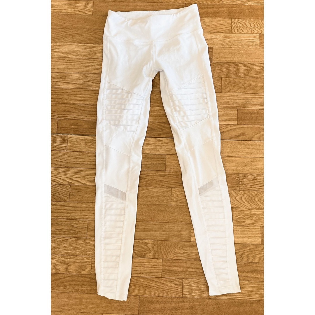 lululemon - ヘイリービーバー着ALO YOGA MOTOレギンスxxsの通販 by