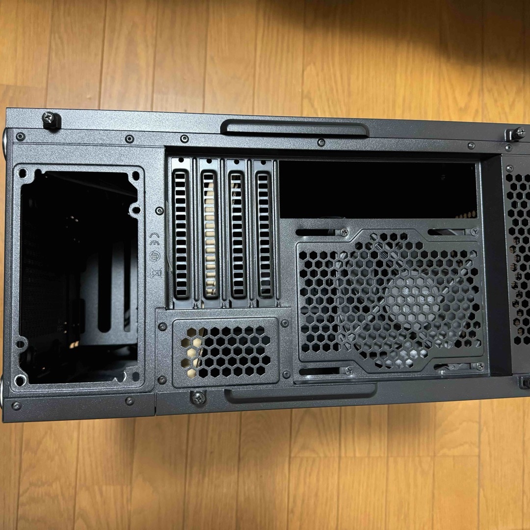 COOLER MASTER - Cooler Master Silencio S400 静音 PCケースの通販 by