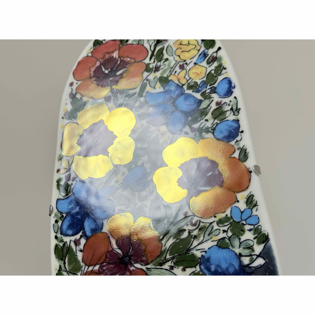 Bringing Joy to People 陶板画 ヘルヤ アラビア