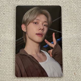 テテ V 着用☆ライン入りヘアバンド の通販 by ほおか's shop｜ラクマ