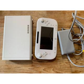 Wii U - Nintendo Wii U本体 32GB ソフト7点+Wiiリモコン4つ等付きの