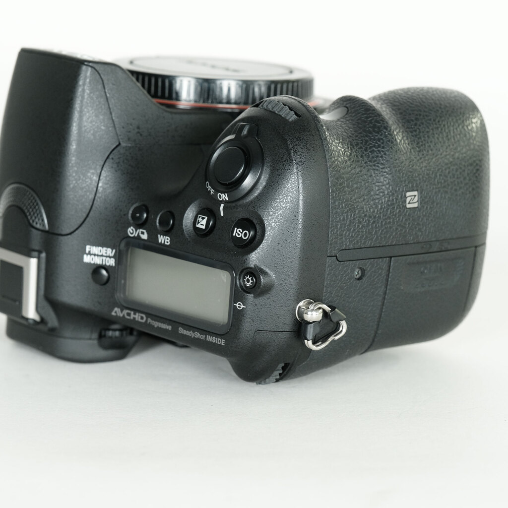 SONY α77IIボディ ILCA-77M2の出品 | ONE SCENE（ワンシーン）