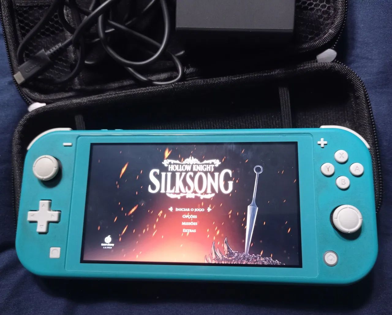 Nintendo switch lite semi novo (troco por 3Ds) - Consoles de Vídeo