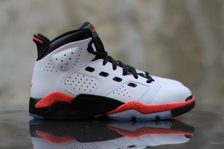 国内4月5日発売予定】 ナイキ エアジョーダン 6-17-23 ホワイト