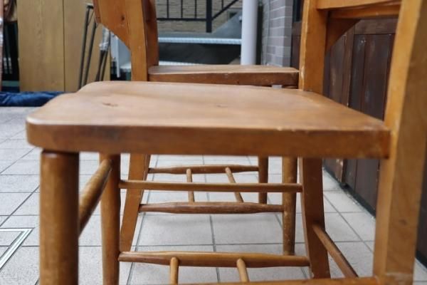 値下げ/アンティークのチャーチチェア2脚セットです。クラシカルな